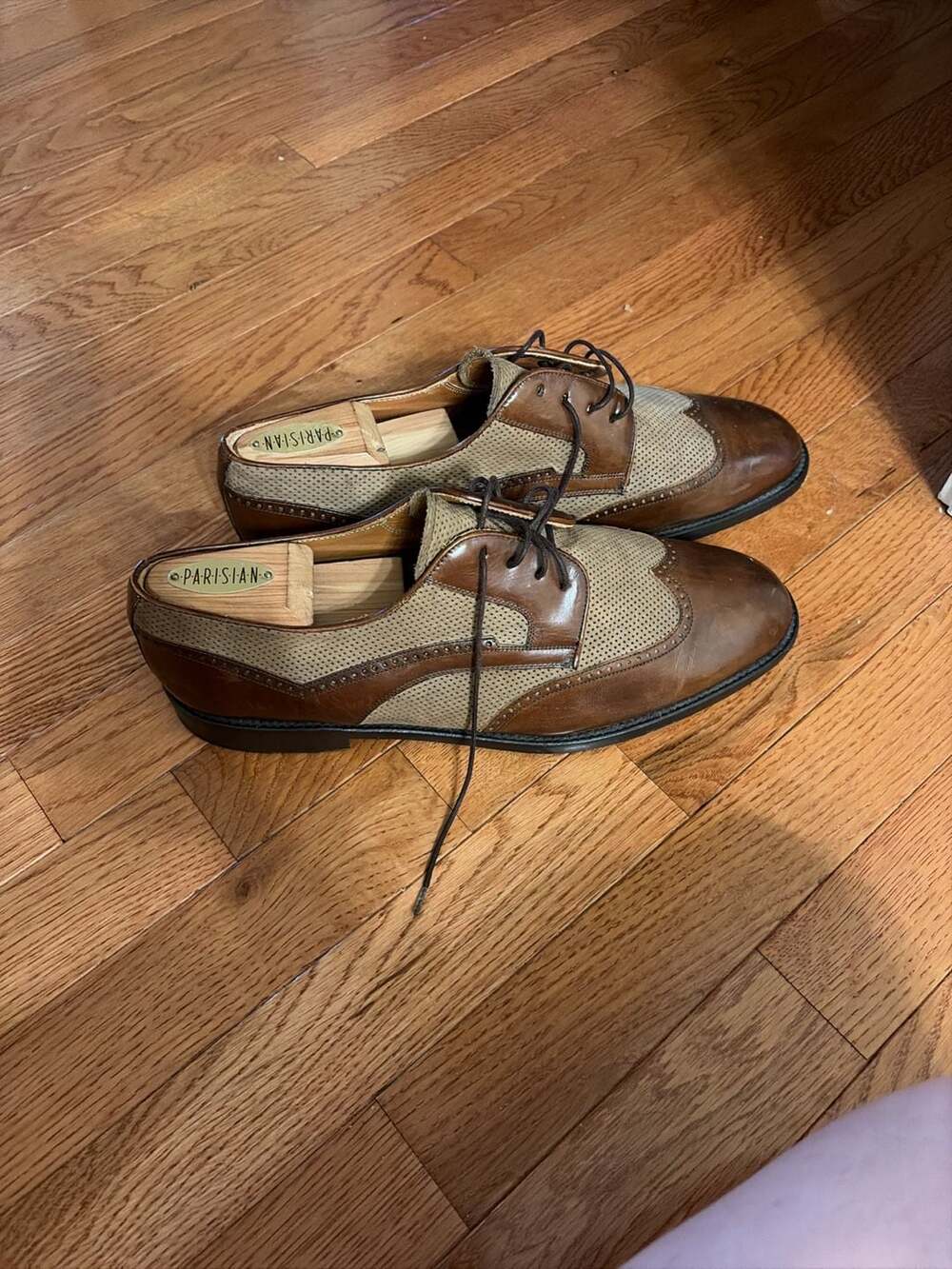 Mezlan Men's Brown Leather Perforated Wingtip Oxford Shoes Size 10.5M
